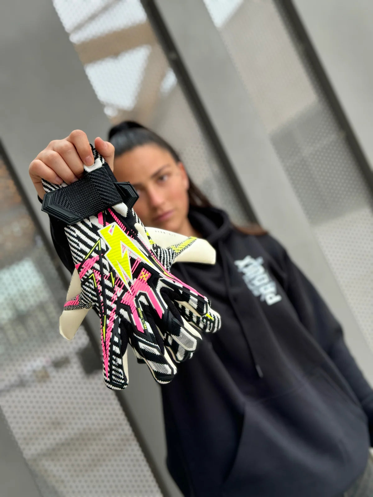 Kaliaaer – Z3RO° DAZZLE (Pink/Gelb) (Junior) (Gratis Handschuhtasche)